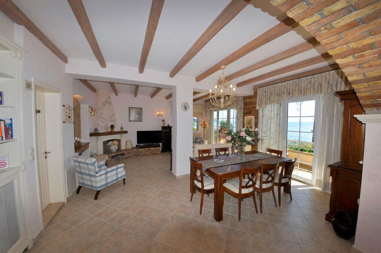 Villa Romantica Perama  Dış mekan fotoğraf